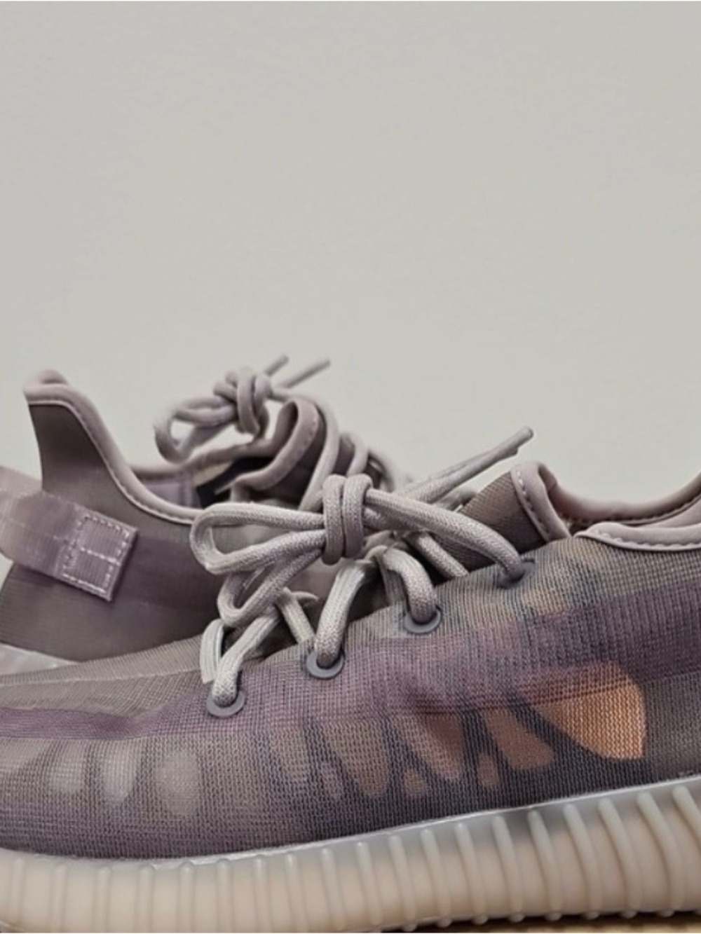 Men's Casual Knit Sneaker in Light Gray